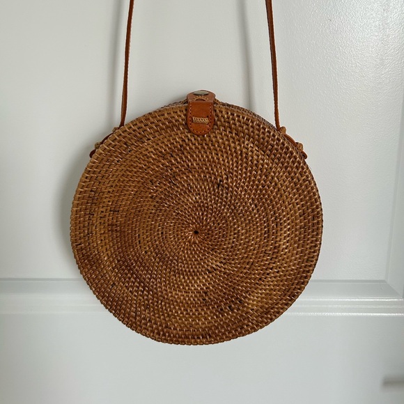 NWT Boho Bags The Original Round Rataan Crossbody Bag Purse - Picture 2 of 10